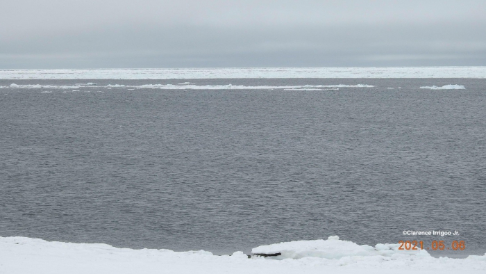 Sea ice and weather conditions in Gambell.